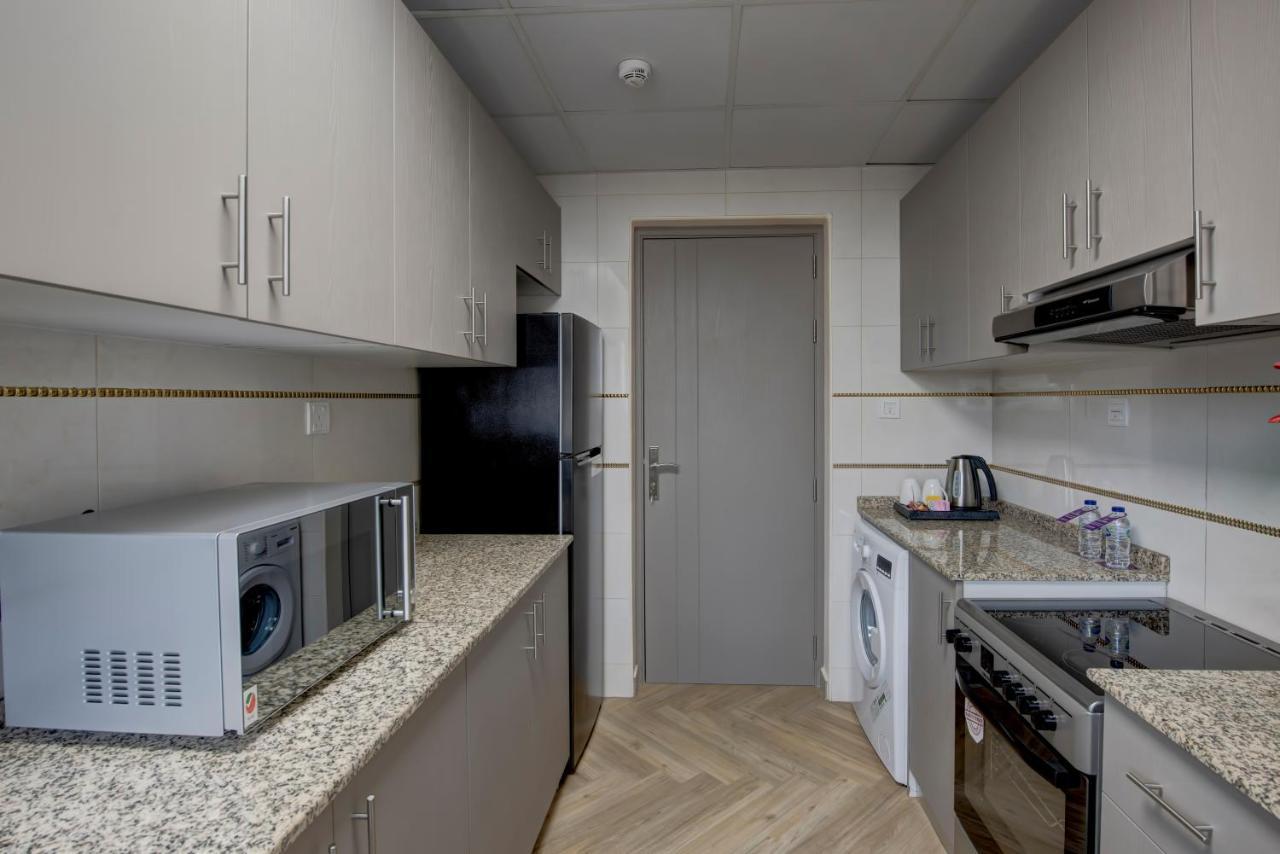 Royal Regency Suites Marina Dubai Exteriör bild