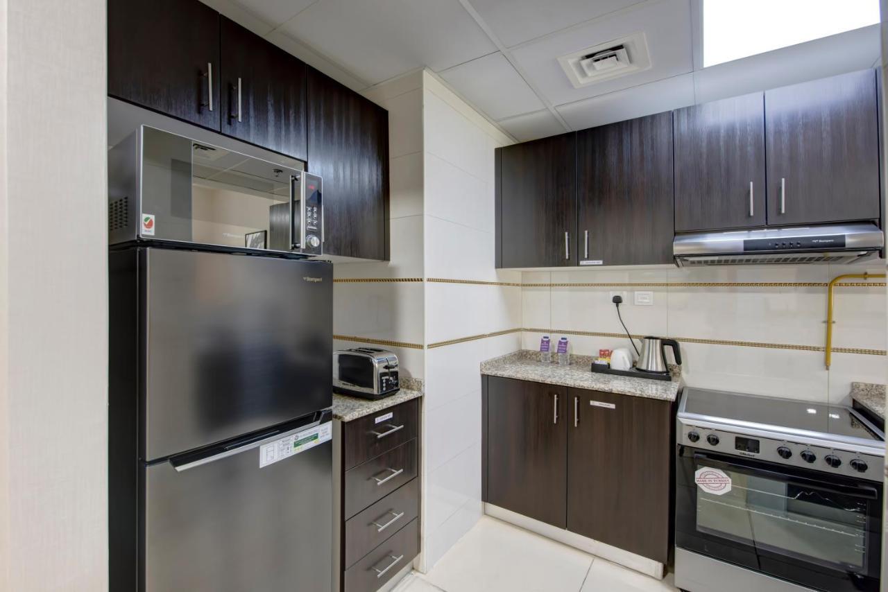 Royal Regency Suites Marina Dubai Exteriör bild